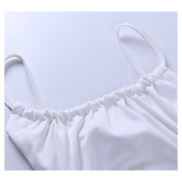 Gia Cut-Out Midi Dress in Black M - Picture 10 of 10